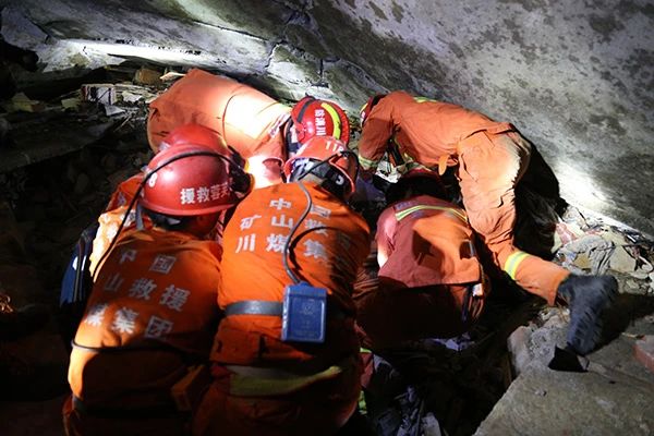新时代应急人好样子丨苟忠：“要把应急救援精神传递下去”(图1)