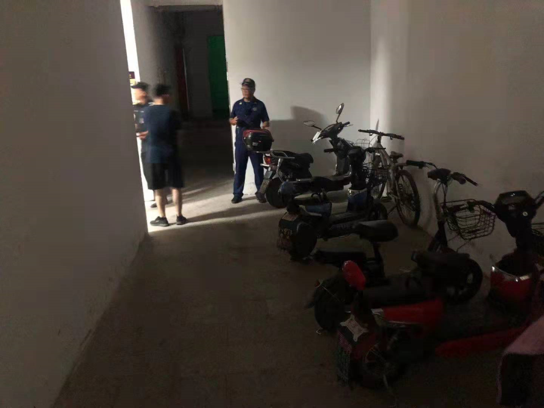 阜阳消防开展全市高层民用建筑专项夜查活动(图3)